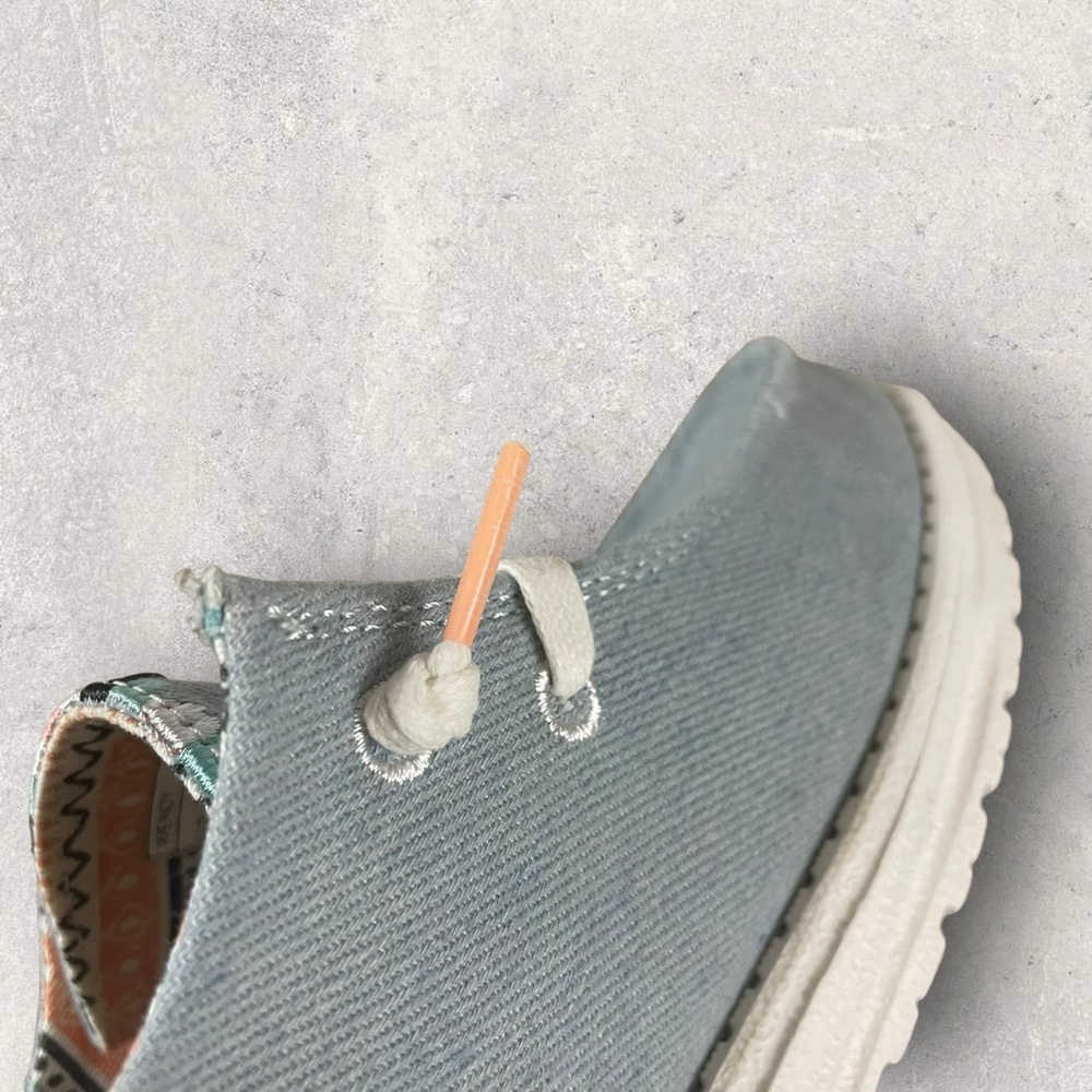 Hey Dude Shoes Womens 9 Wendy Boho Light Denim Moccasins Flats - Picture 7 of 8